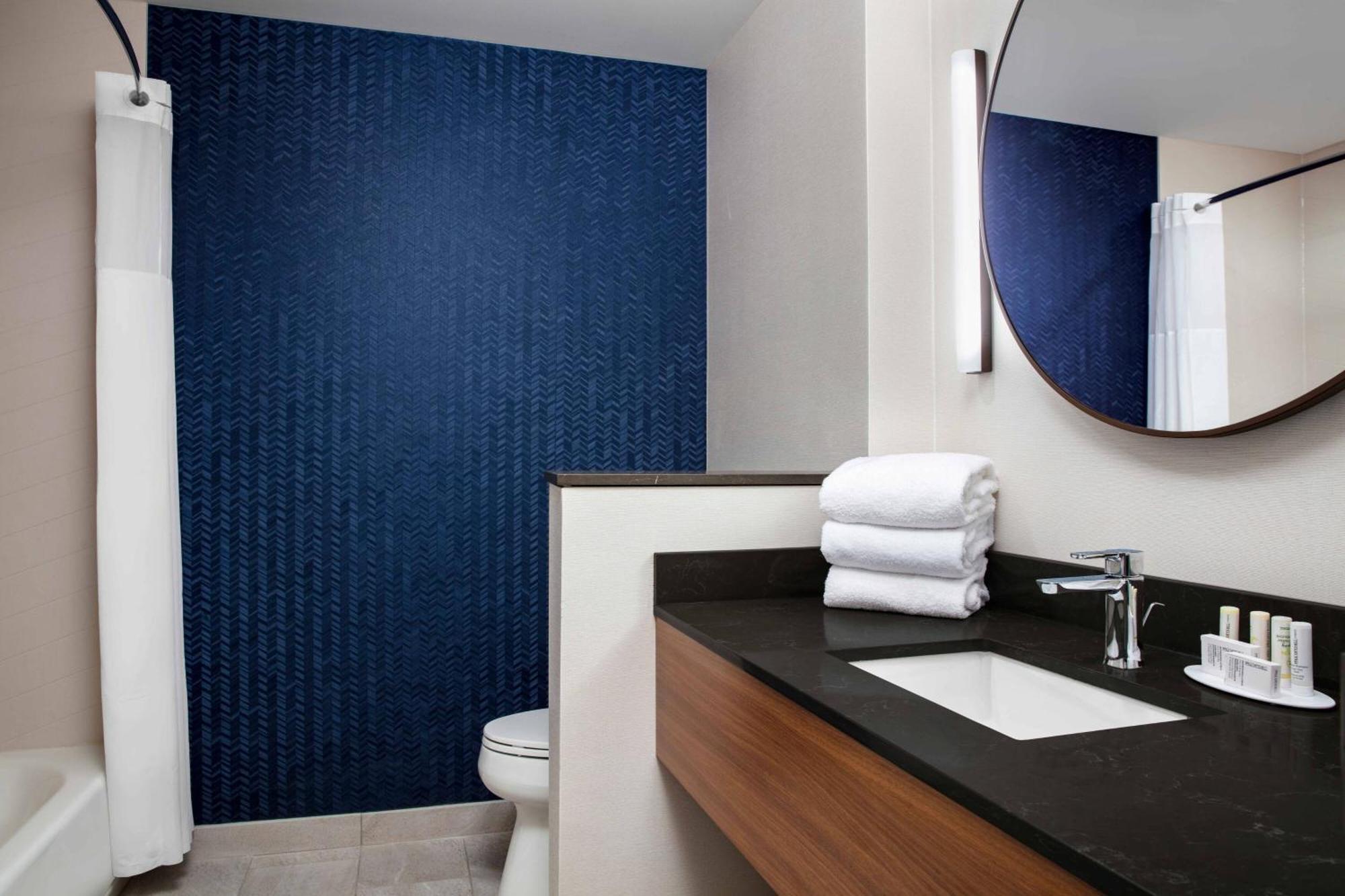 Fairfield By Marriott Inn & Suites Луисбърг Екстериор снимка