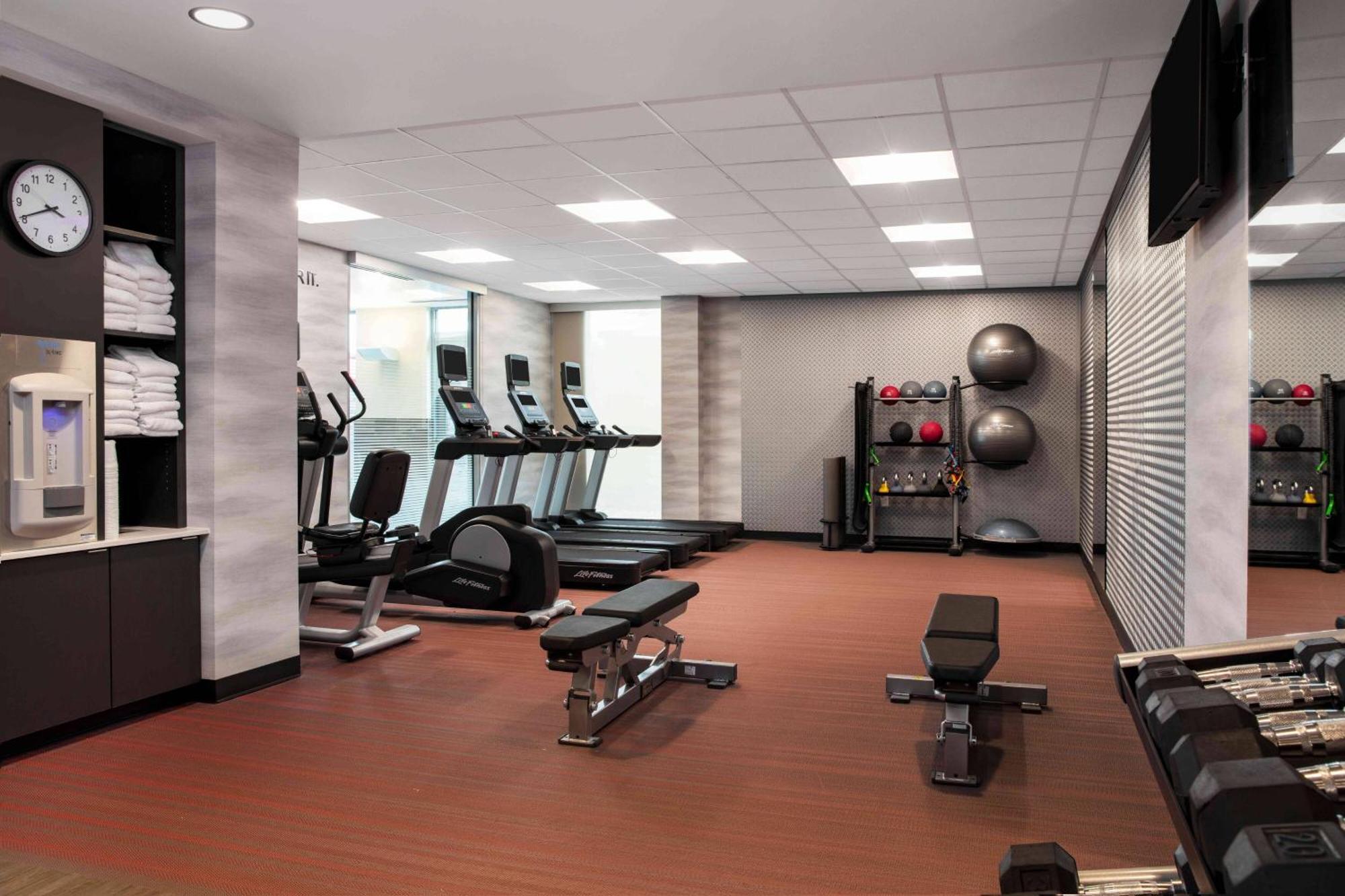 Fairfield By Marriott Inn & Suites Луисбърг Екстериор снимка