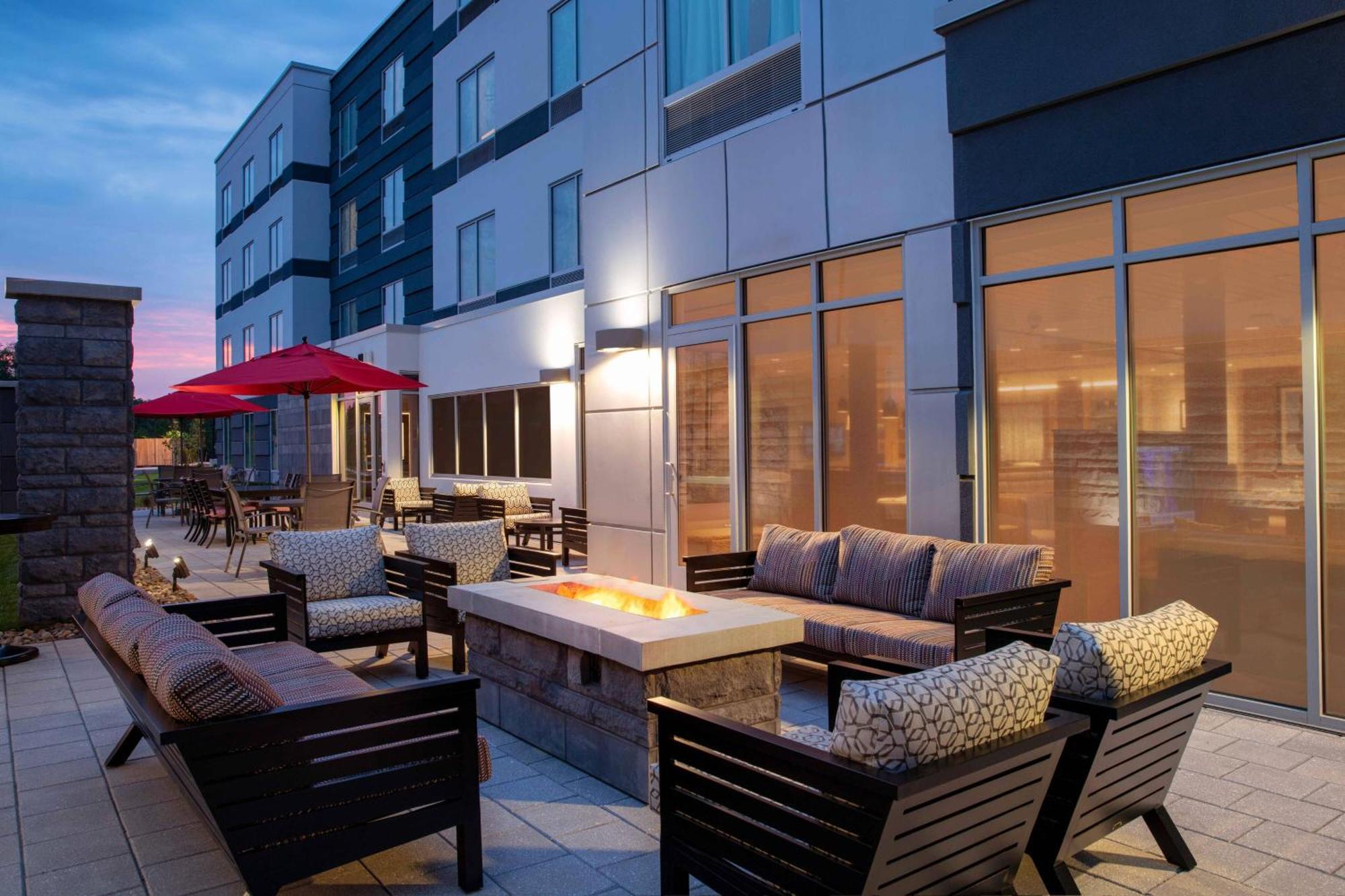 Fairfield By Marriott Inn & Suites Луисбърг Екстериор снимка